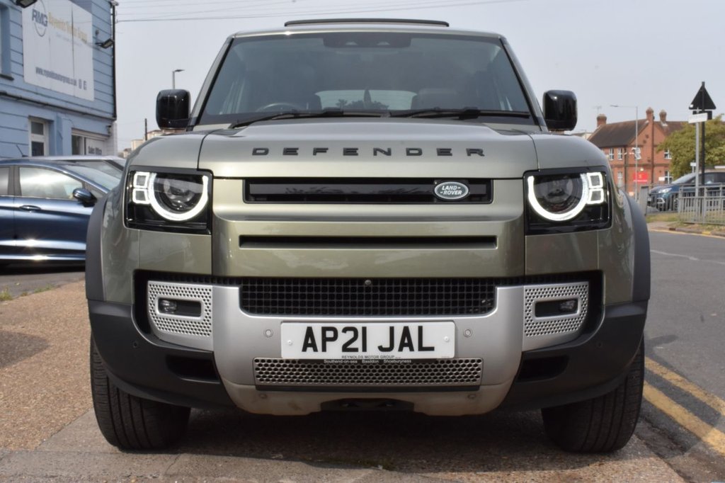 Used Land Rover Defender 2021 for sale - 76400141: Photo 4