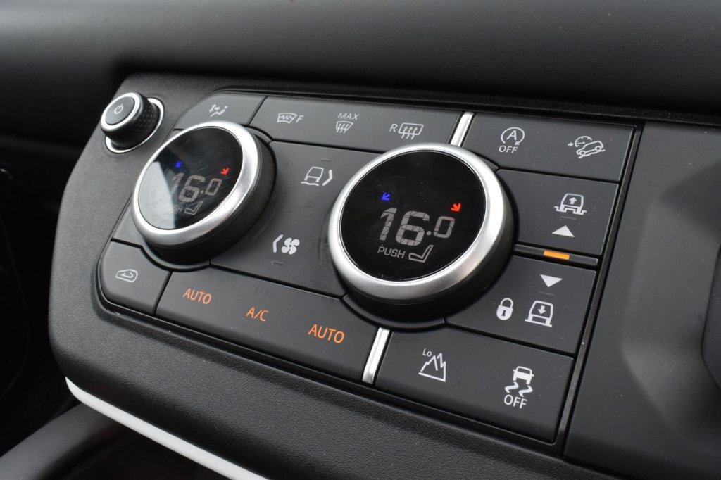 Used Land Rover Defender 2021 for sale - 76400141: Photo 43