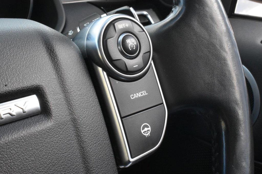 Used Land Rover Discovery 2017 for sale - 77212130: Photo 29