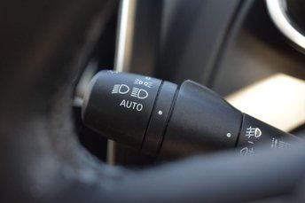 Used Renault Clio 2016 for sale - 76848435: Photo 30