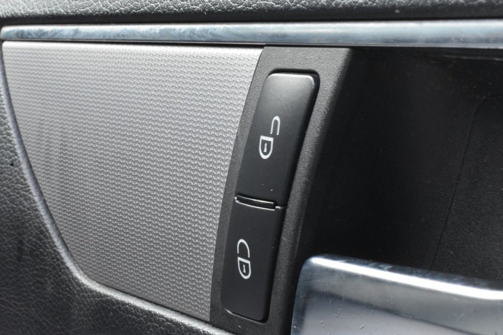 Used Mercedes-Benz E Class 2016 for sale - 76395847: Photo 25