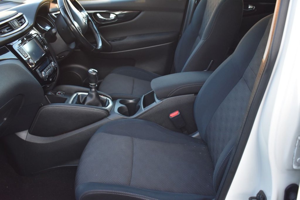 Used Nissan Qashqai 2015 for sale - 77080482: Photo 14