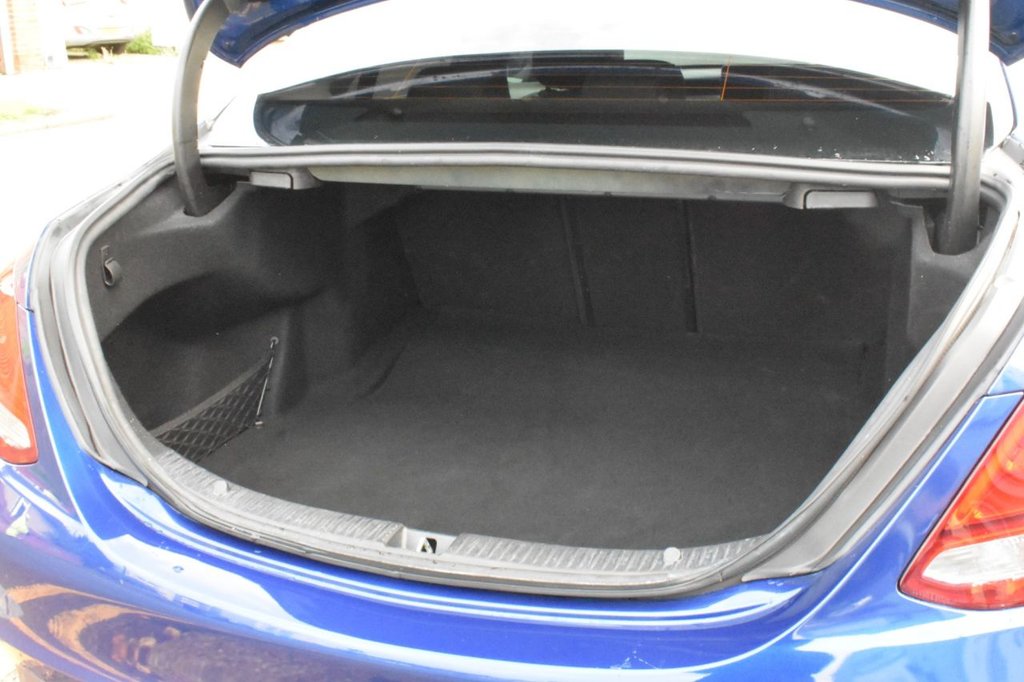 Used Mercedes-Benz C Class 2018 for sale - 76520572: Photo 13