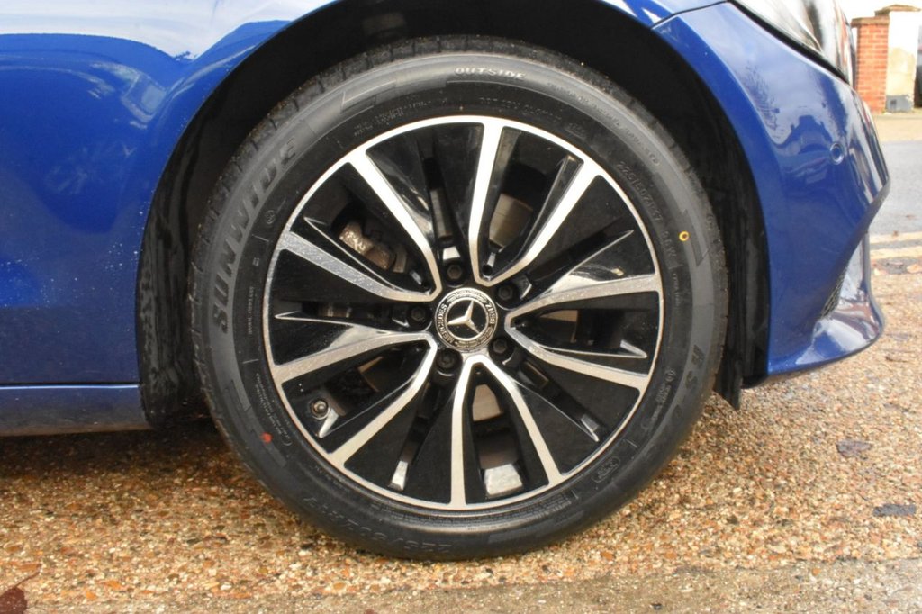 Used Mercedes-Benz C Class 2018 for sale - 76520572: Photo 16