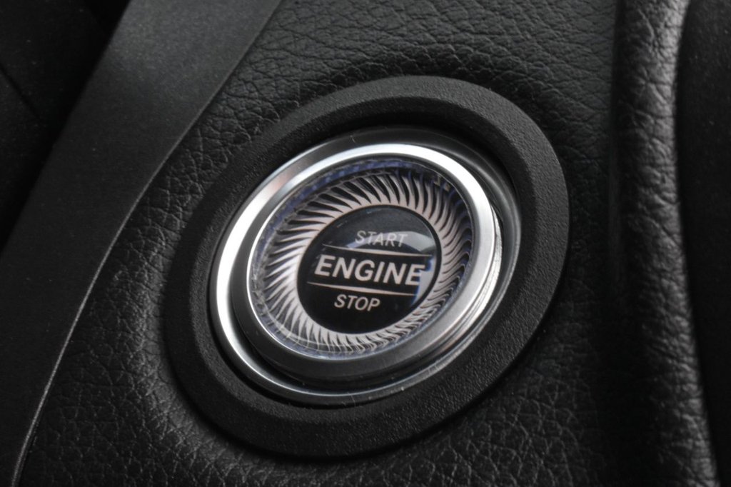 Used Mercedes-Benz C Class 2018 for sale - 76520572: Photo 32