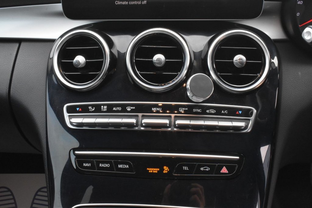 Used Mercedes-Benz C Class 2018 for sale - 76520572: Photo 43