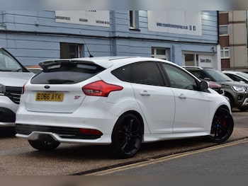 Used Ford Focus 2016 for sale - 76670524: Photo