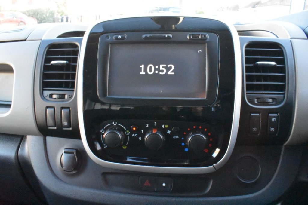 Used Renault Trafic 2017 for sale - 76574742: Photo 43