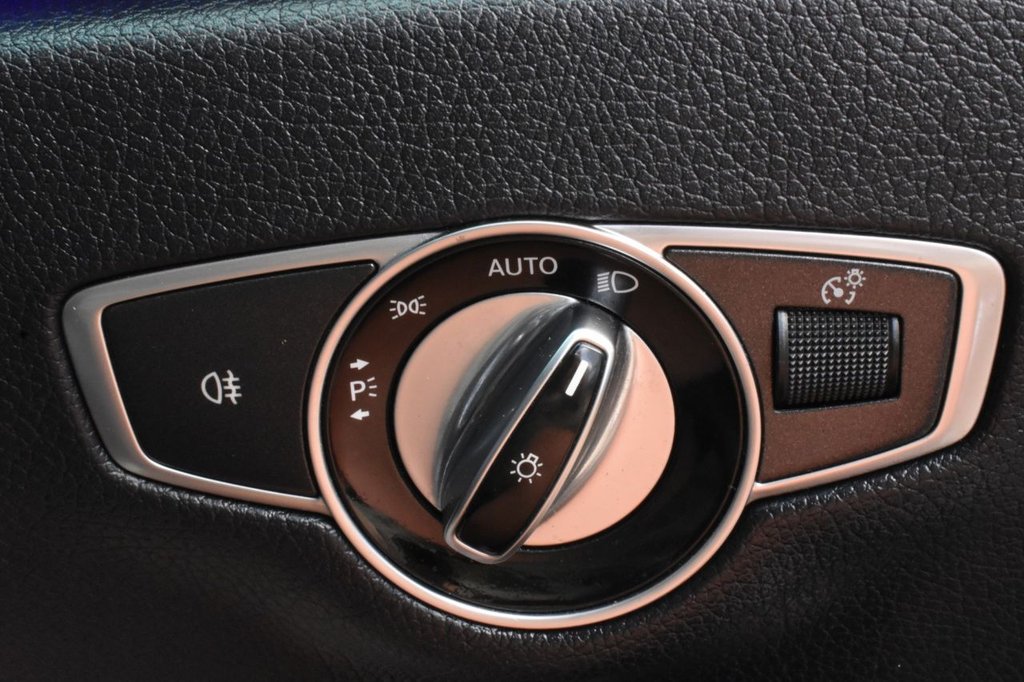 Used Mercedes-Benz E Class 2017 for sale - 76400145: Photo 27