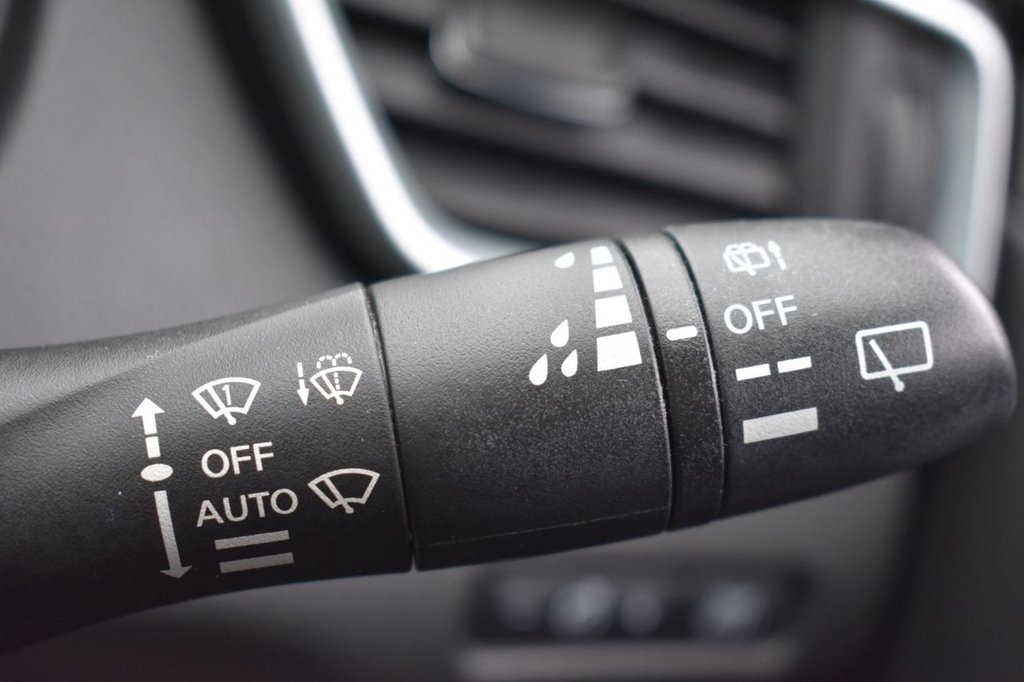 Used Nissan Qashqai 2018 for sale - 77383708: Photo 40