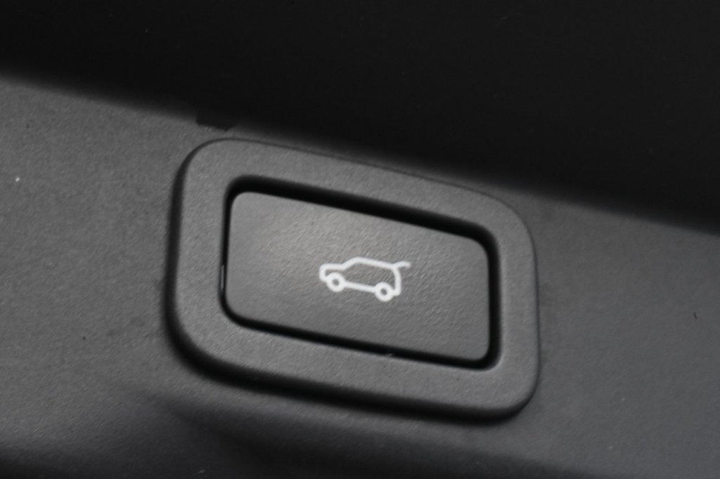 Used Land Rover Range Rover Sport 2018 for sale - 76660621: Photo 9