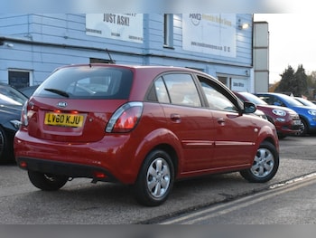 Used Kia Rio 2010 for sale - 76400175: Photo