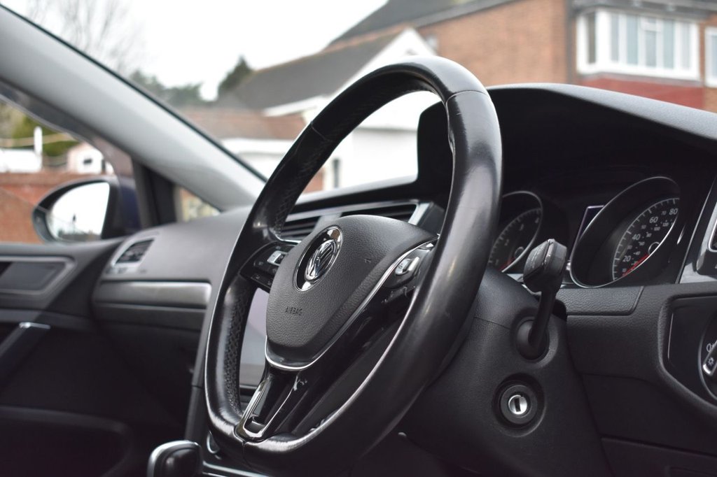 Used Volkswagen Golf 2019 for sale - 77394580: Photo 20