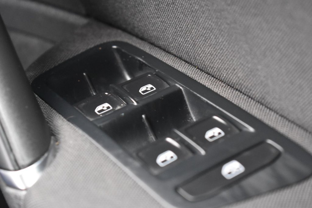 Used Volkswagen Golf 2019 for sale - 77394580: Photo 30