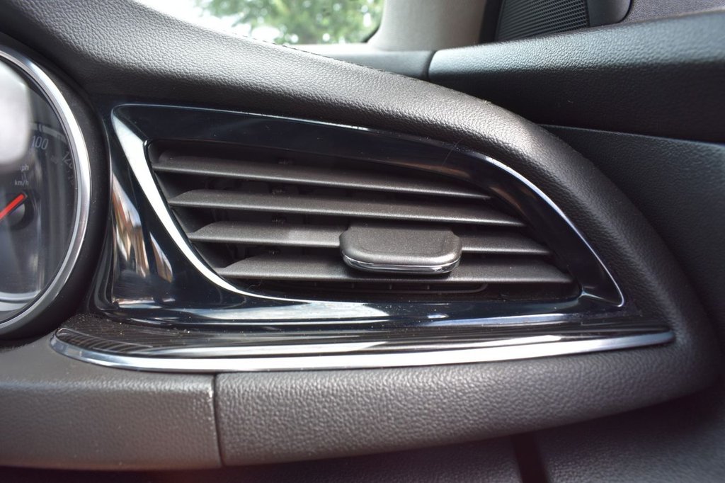 Used Vauxhall Insignia 2017 for sale - 77647809: Photo 36