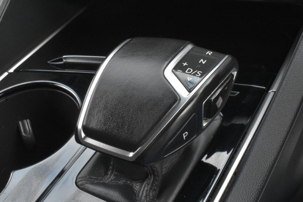 Used Volkswagen Touareg 2019 for sale - 77991094: Photo 37