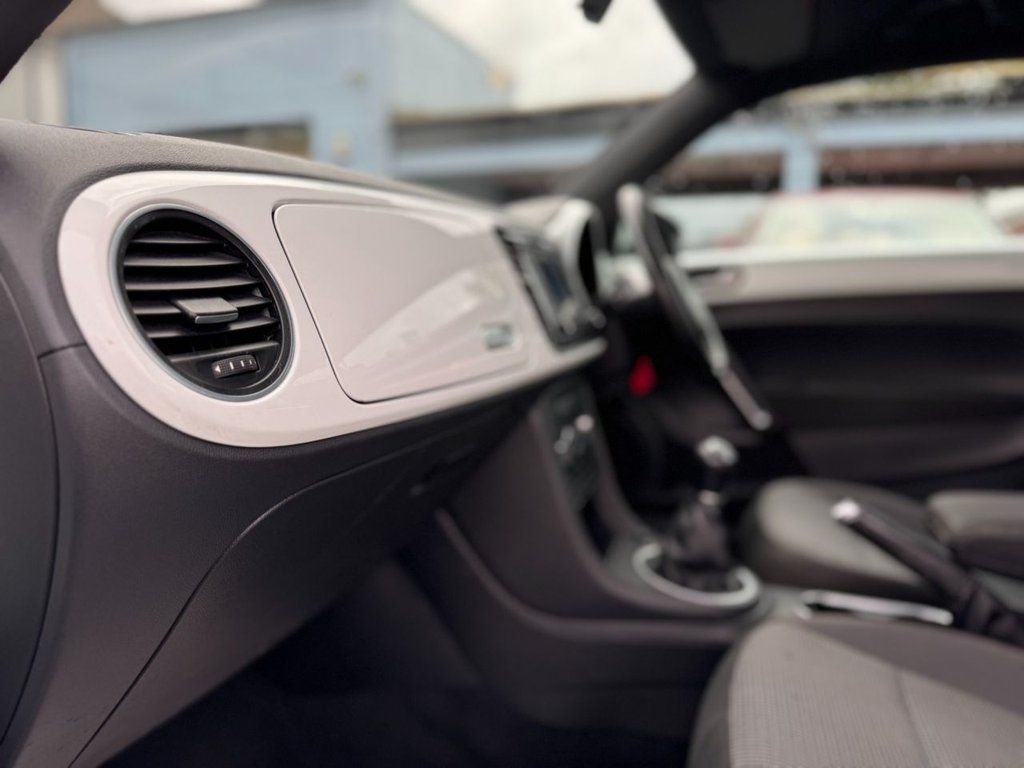 Used Volkswagen Beetle 2015 for sale - 76670518: Photo 19