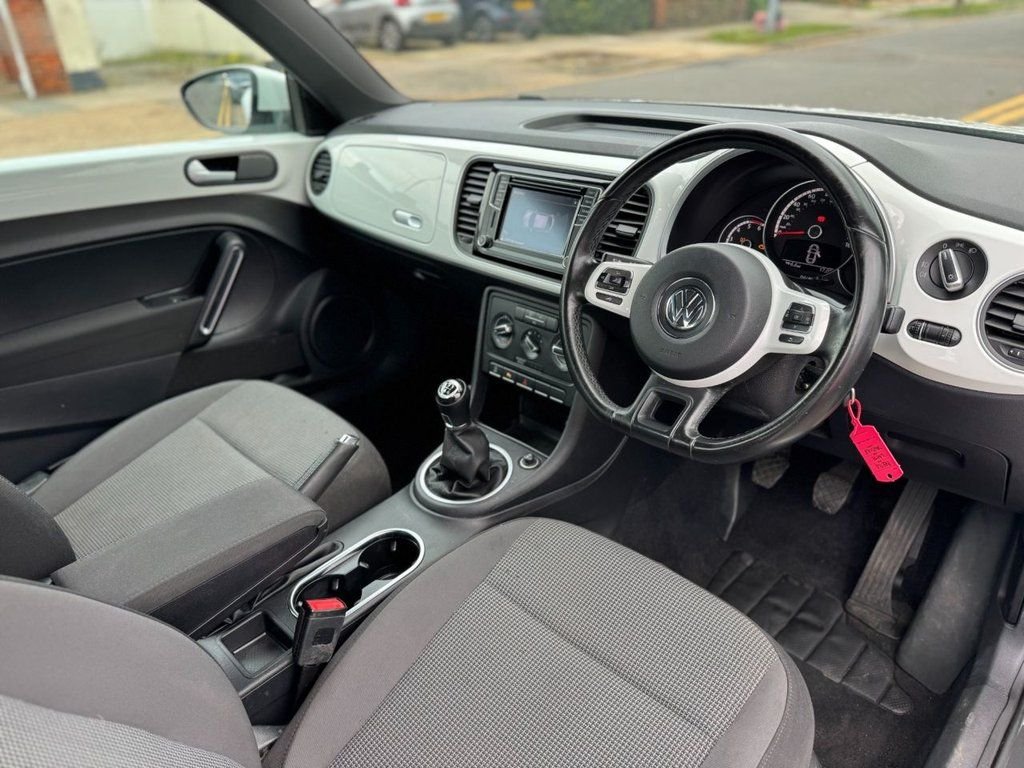 Used Volkswagen Beetle 2015 for sale - 76670518: Photo 21