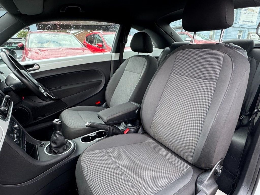 Used Volkswagen Beetle 2015 for sale - 76670518: Photo 28