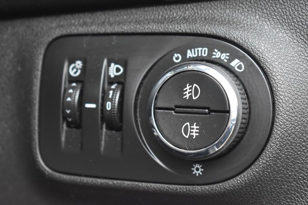 Used Vauxhall Corsa 2017 for sale - 76973200: Photo 30