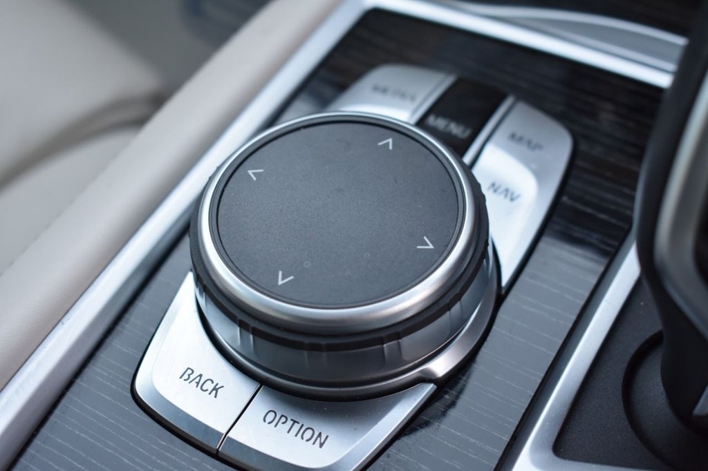 Used BMW 7 Series 2019 for sale - 77959704: Photo 44