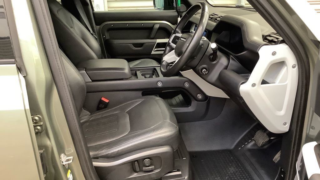 Used Land Rover Defender 2020 for sale - 78008710: Photo 13