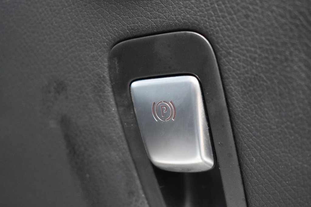 Used Mercedes-Benz EQC 2022 for sale - 77231925: Photo 31