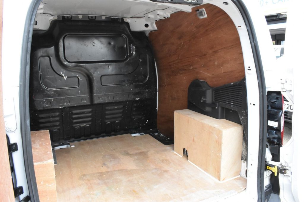 Used Ford Transit Courier 2021 for sale - 76768141: Photo 13