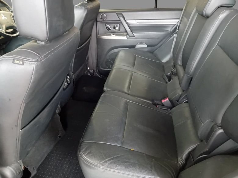 Used Mitsubishi Shogun 2018 for sale - 76396024: Photo 3
