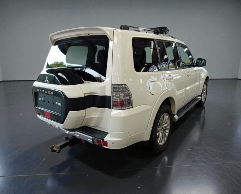 Used Mitsubishi Shogun 2018 for sale - 76396024: Photo 6