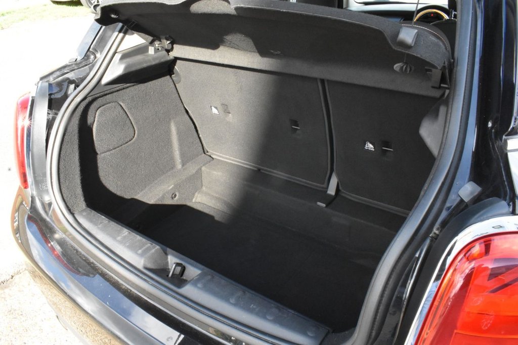 Used MINI Hatch 2018 for sale - 76400158: Photo 28