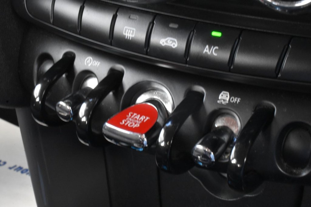 Used MINI Hatch 2018 for sale - 76400158: Photo 41