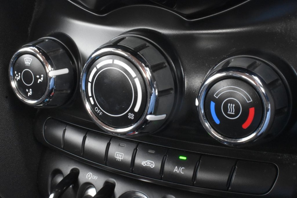 Used MINI Hatch 2018 for sale - 76400158: Photo 42