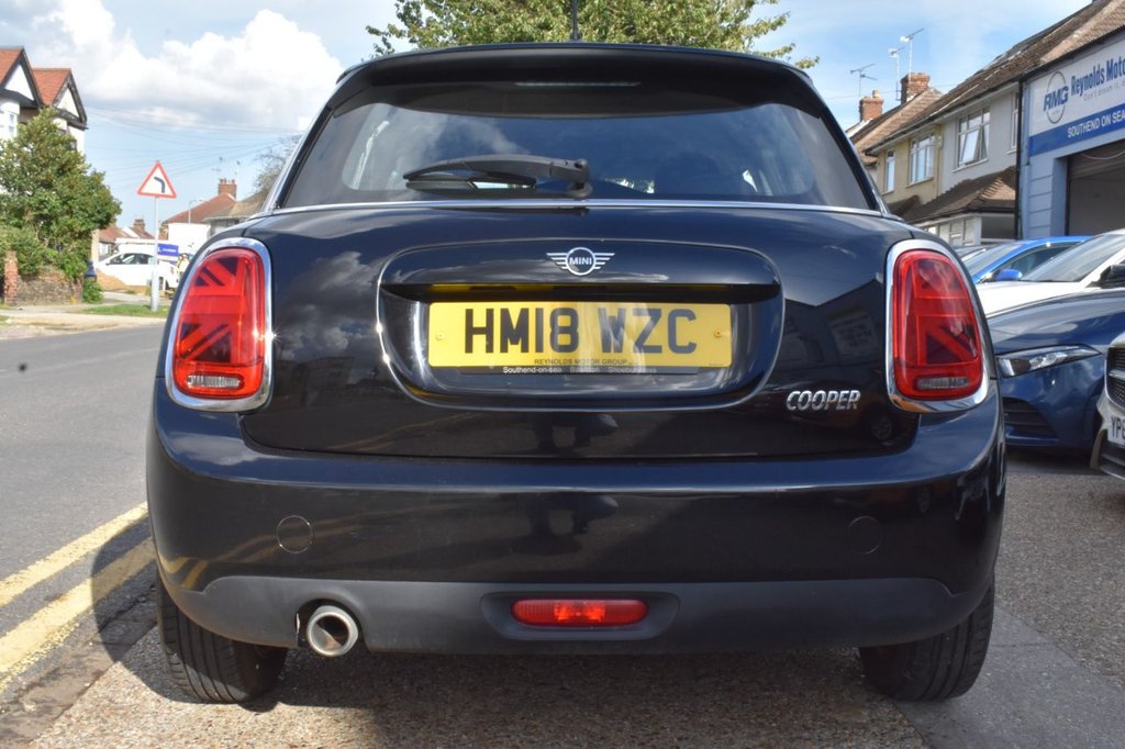Used MINI Hatch 2018 for sale - 76400158: Photo 8