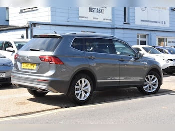Used Volkswagen Tiguan Allspace 2019 for sale - 76855095: Photo