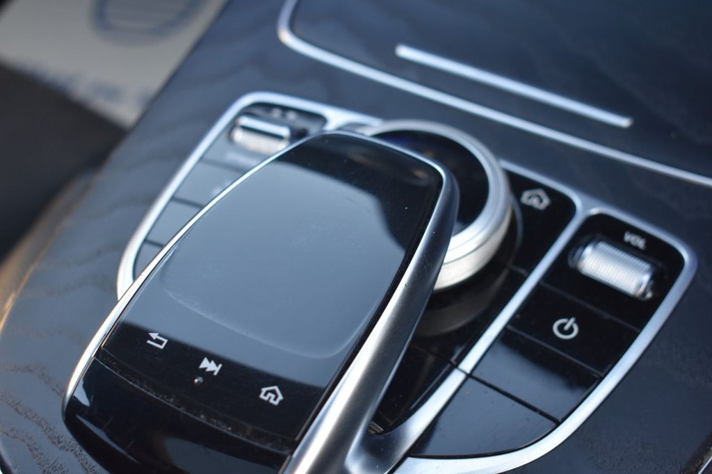 Used Mercedes-Benz E Class 2020 for sale - 76855197: Photo 42