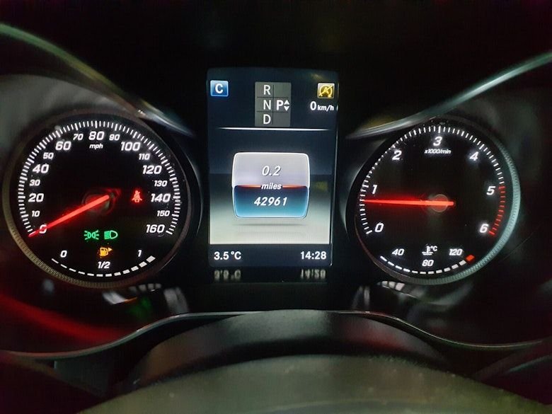 Used Mercedes-Benz C Class 2018 for sale - 77451903: Photo 11