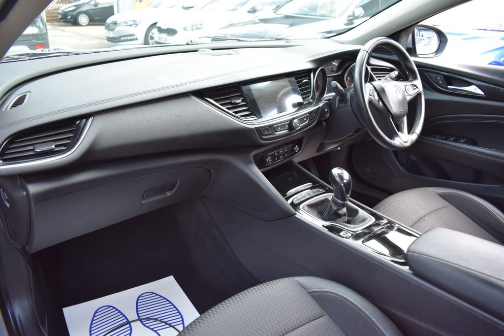 Used Vauxhall Insignia 2017 for sale - 77042538: Photo 14