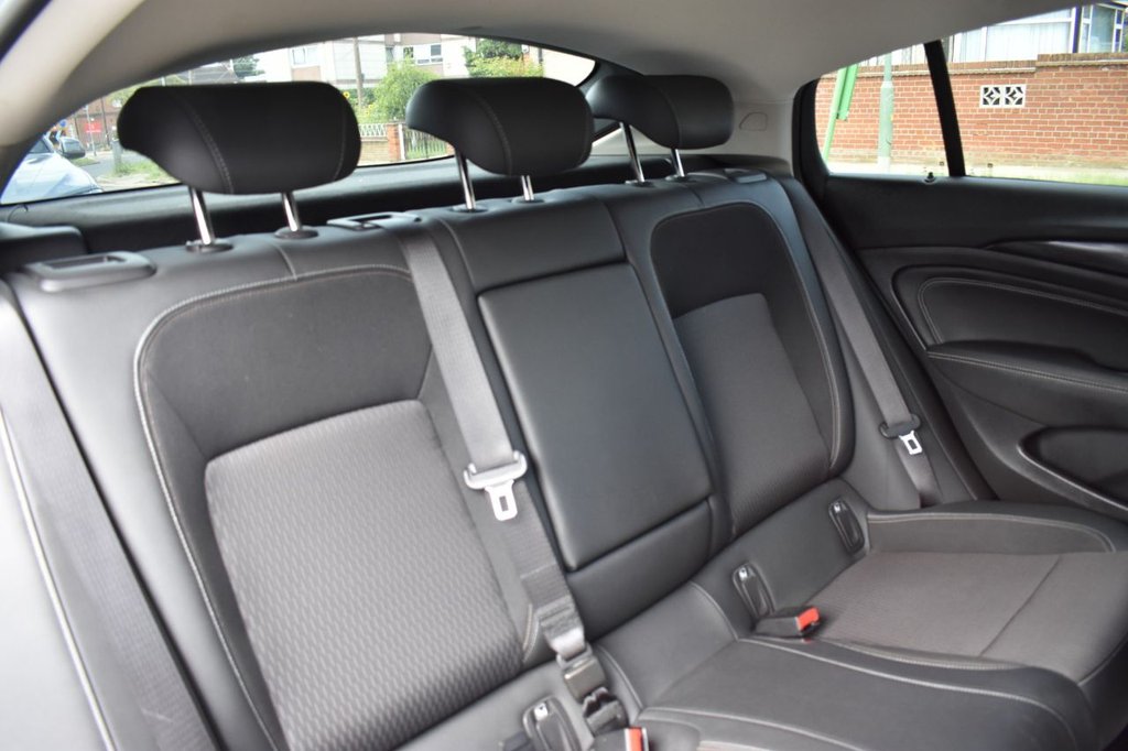 Used Vauxhall Insignia 2017 for sale - 77042538: Photo 17