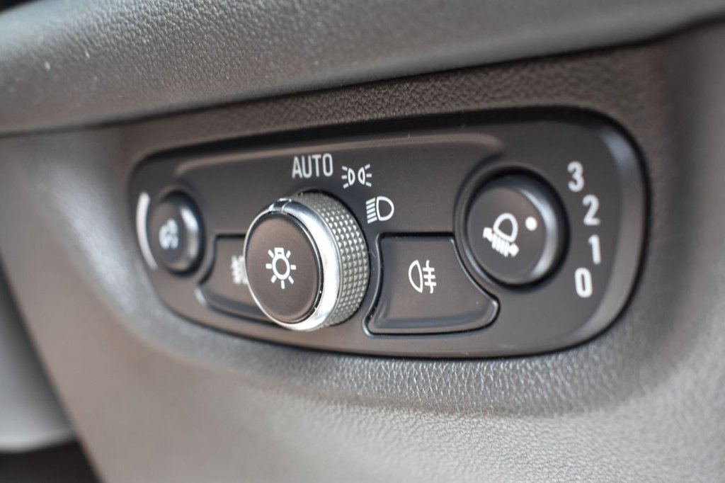 Used Vauxhall Insignia 2017 for sale - 77042538: Photo 26