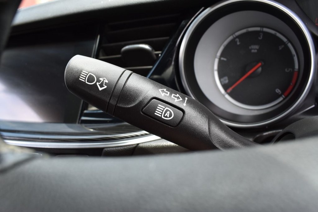 Used Vauxhall Insignia 2017 for sale - 77042538: Photo 30