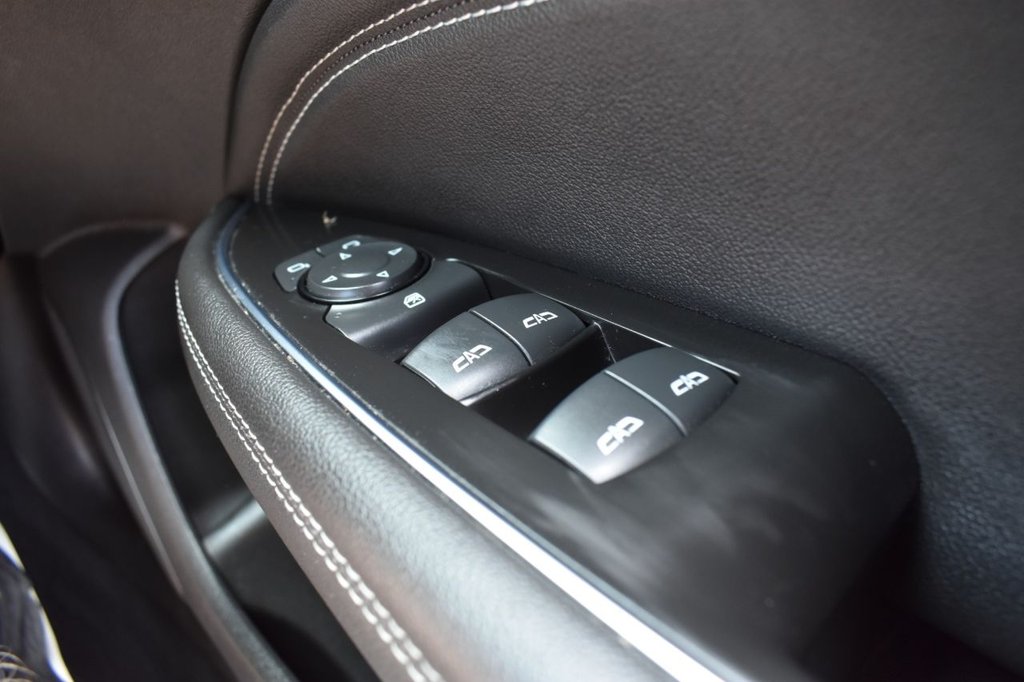 Used Vauxhall Insignia 2017 for sale - 77042538: Photo 35