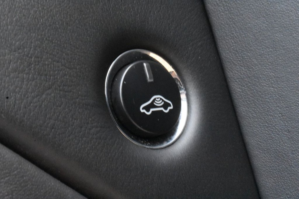 Used Aston Martin DB9 2007 for sale - 77327591: Photo 25