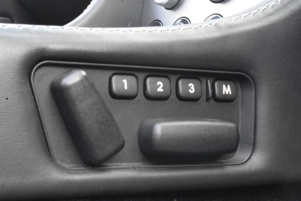 Used Aston Martin DB9 2007 for sale - 77327591: Photo 26