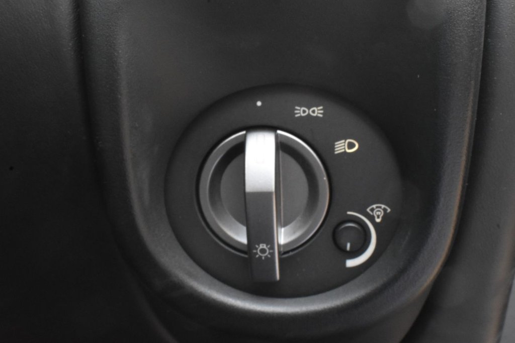 Used Aston Martin DB9 2007 for sale - 77327591: Photo 27