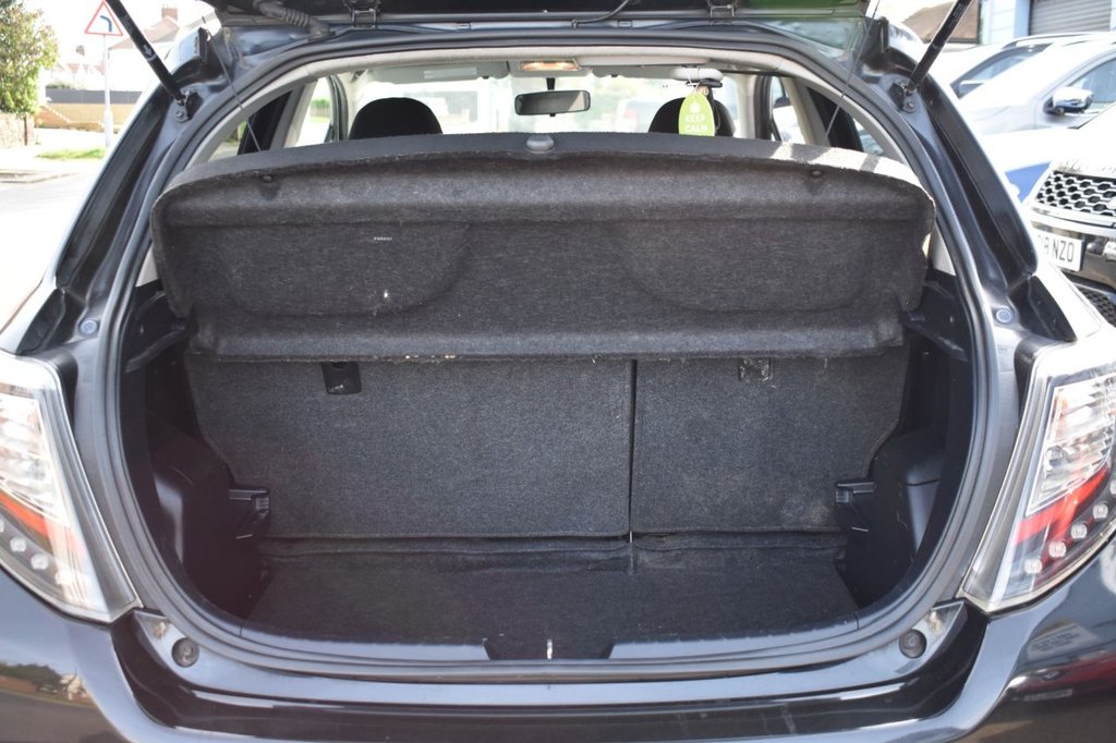 Used Toyota Yaris 2012 for sale - 78212615: Photo 19