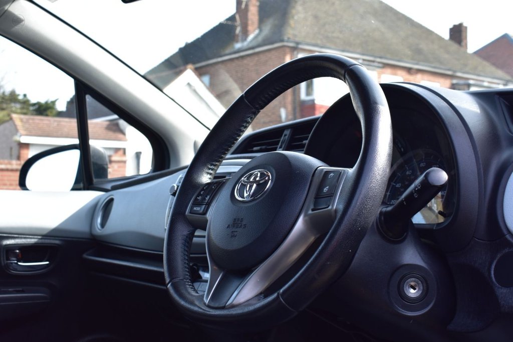 Used Toyota Yaris 2012 for sale - 78212615: Photo 22