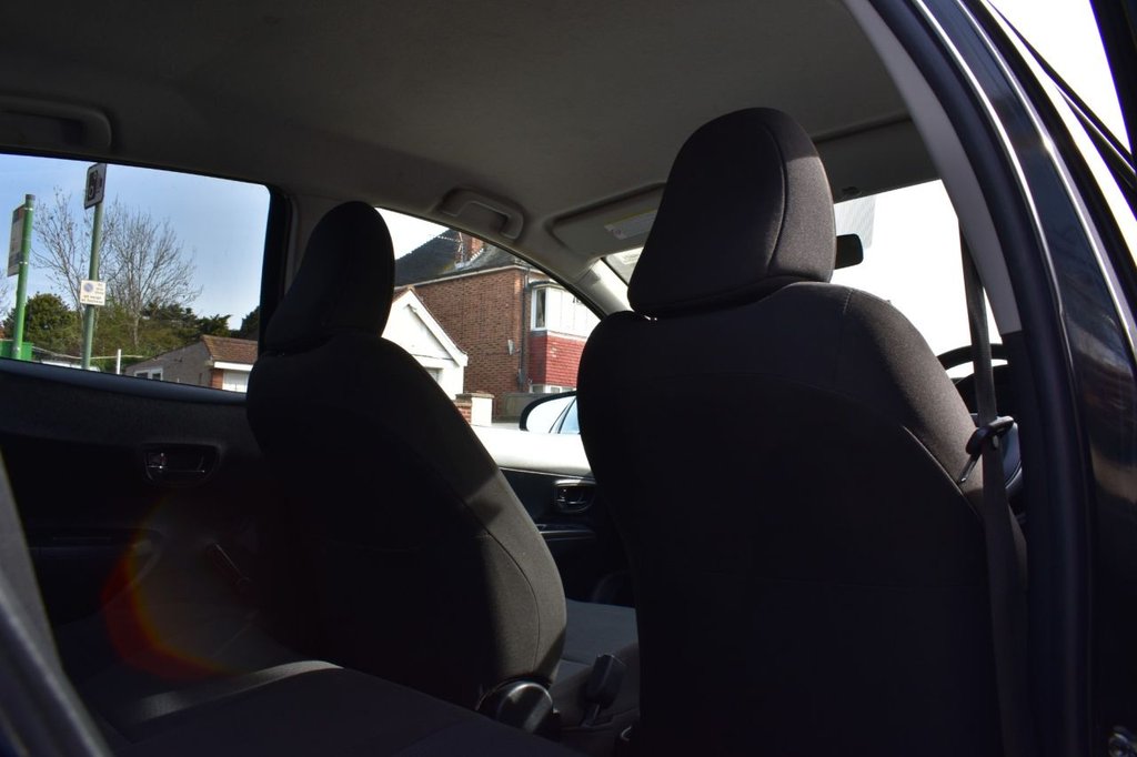 Used Toyota Yaris 2012 for sale - 78212615: Photo 24