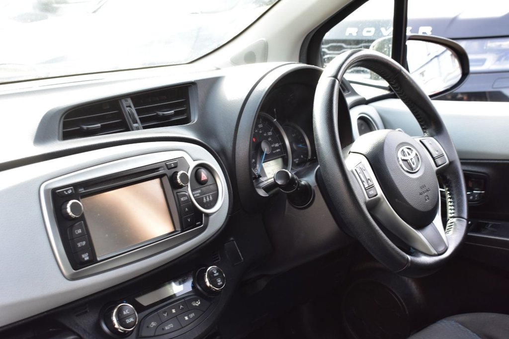 Used Toyota Yaris 2012 for sale - 78212615: Photo 29