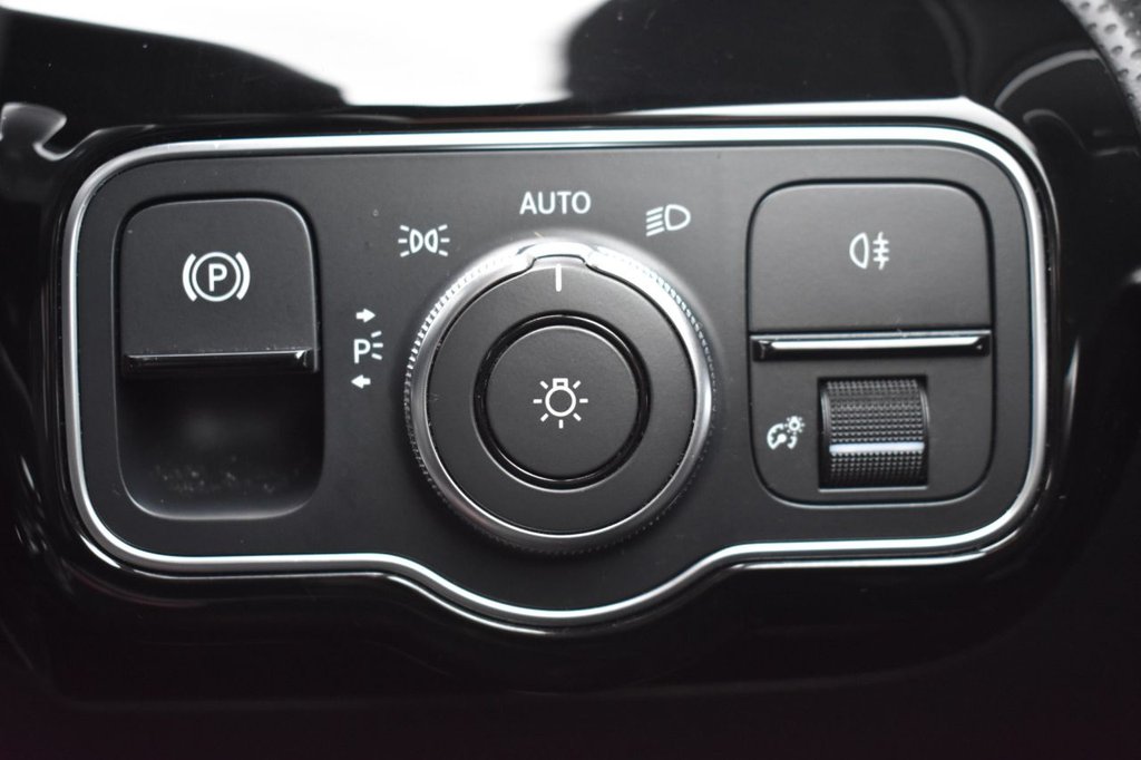 Used Mercedes-Benz A-Class 2018 for sale - 77226783: Photo 29